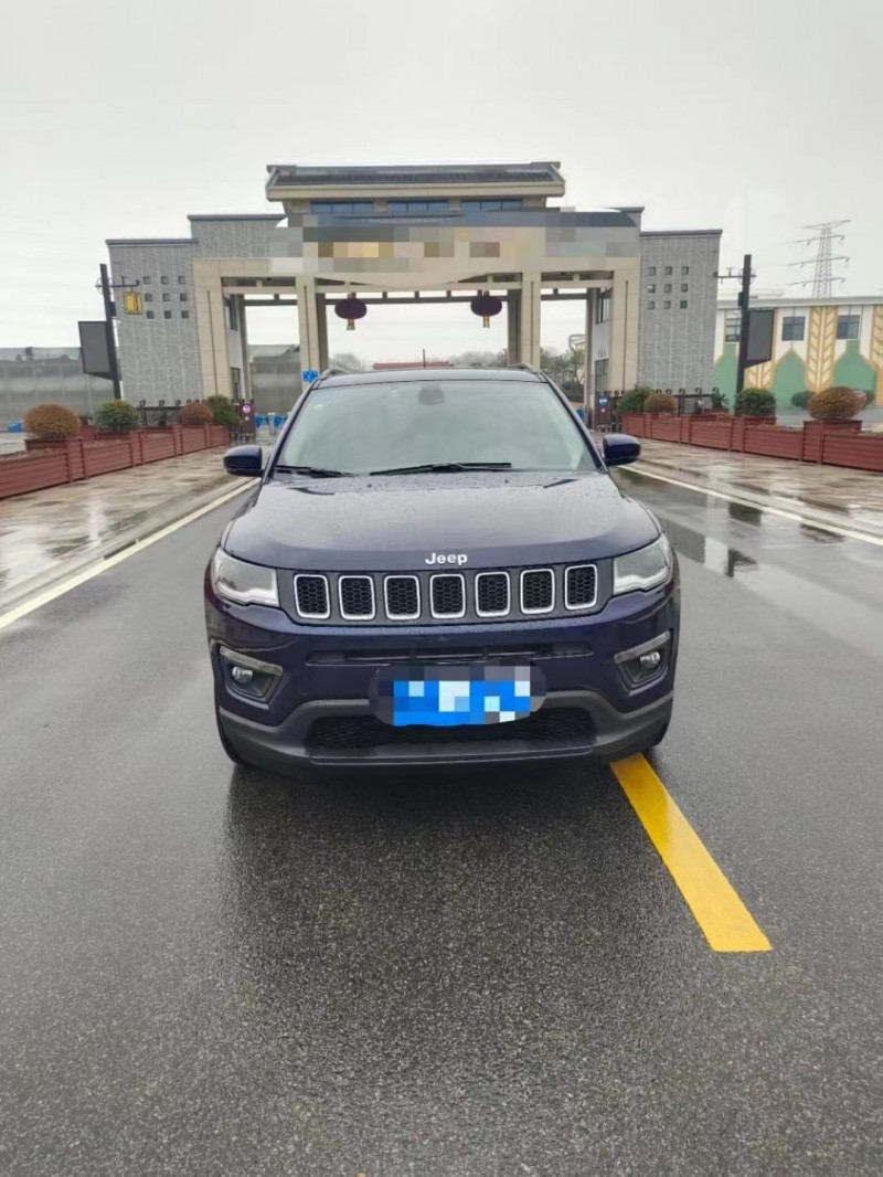 19年Jeep指南者轿车抵押车出售