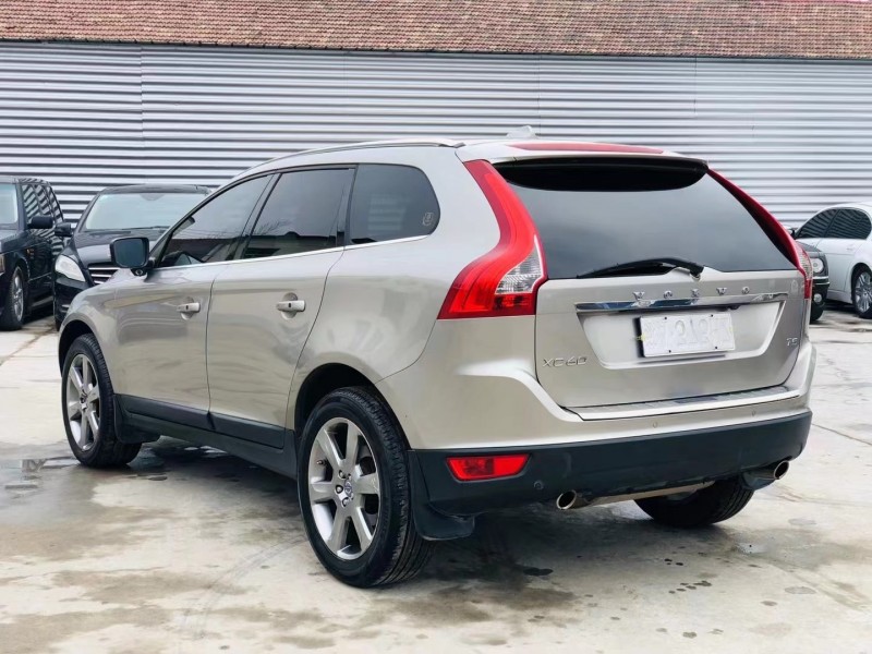 13年沃尔沃XC60SUV抵押车出售