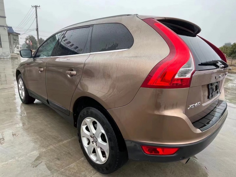 13年沃尔沃XC60SUV抵押车出售