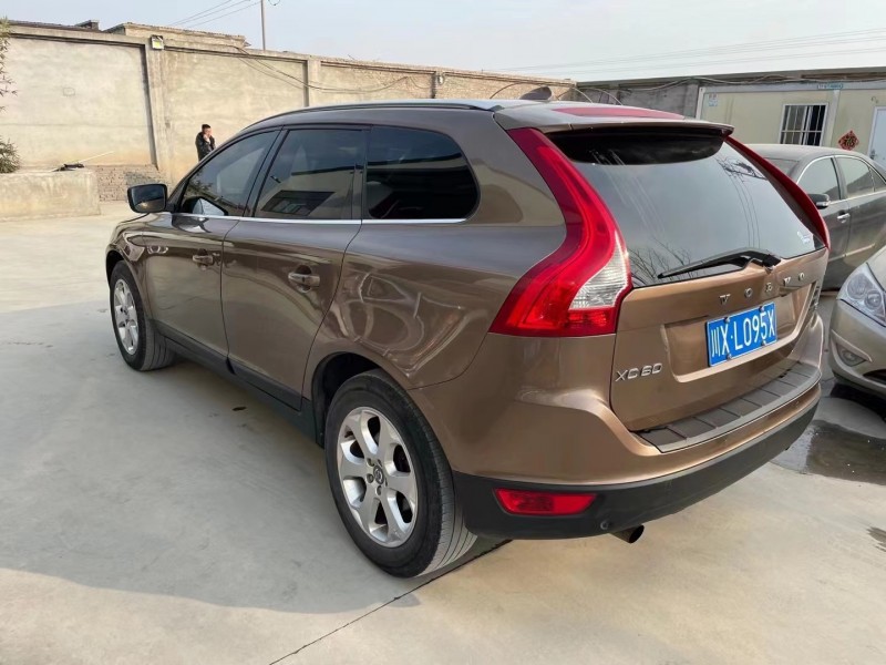 13年沃尔沃XC60SUV抵押车出售