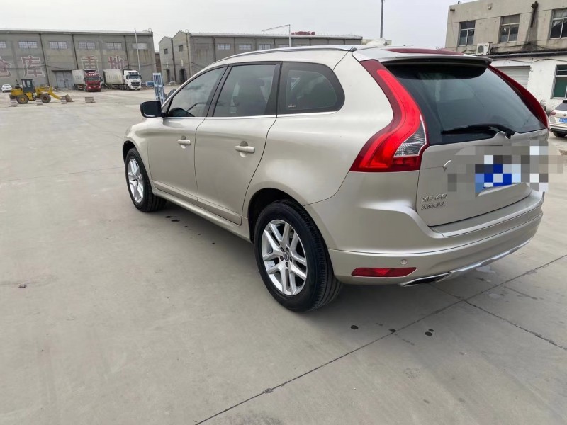 17年沃尔沃XC60SUV抵押车出售