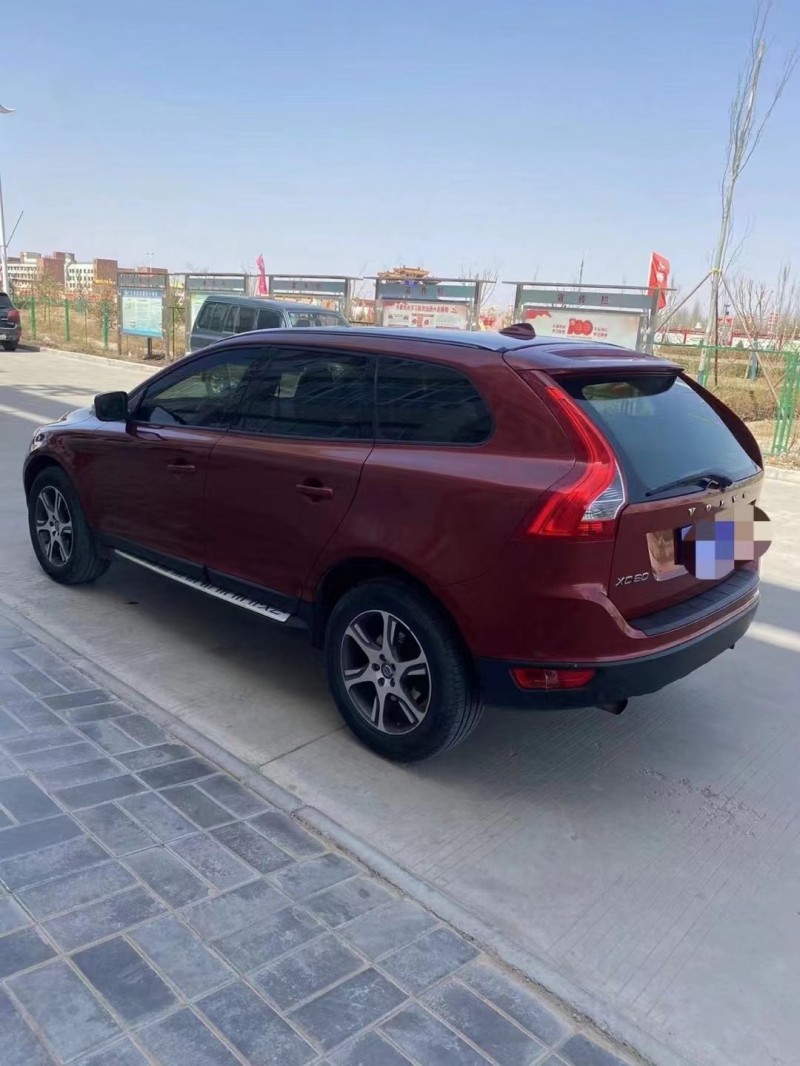 12年沃尔沃XC60(进口)轿车抵押车出售