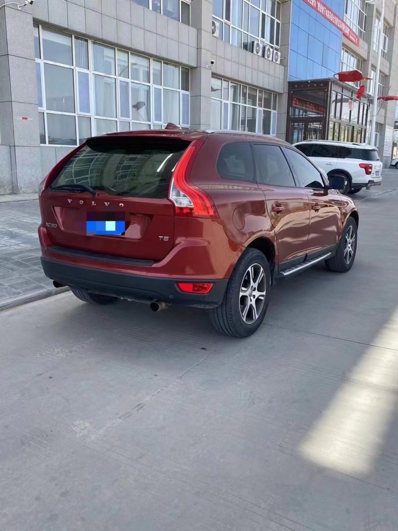 12年沃尔沃XC60(进口)轿车抵押车出售