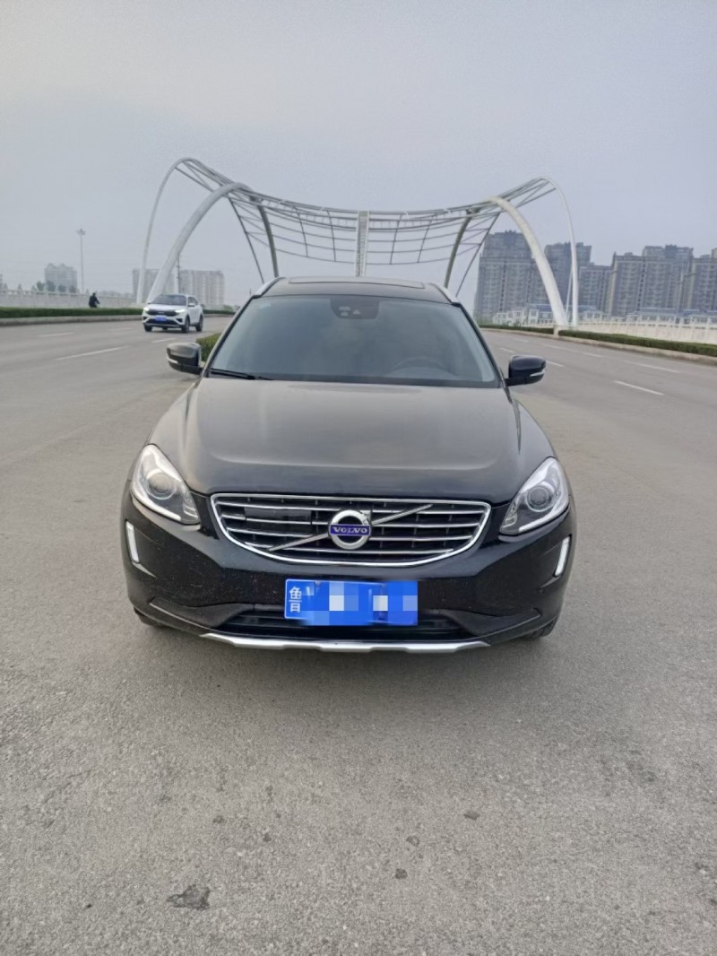 13年沃尔沃XC60SUV抵押车出售