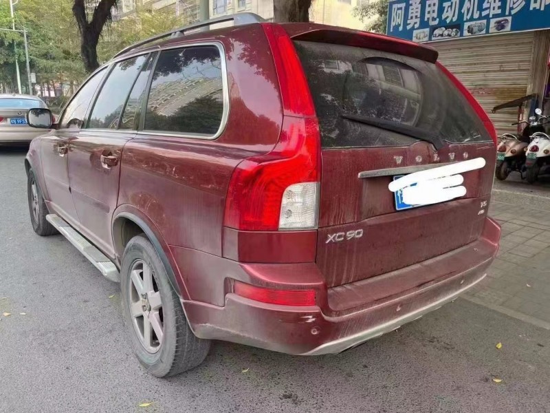 13年沃尔沃XC90轿车抵押车出售