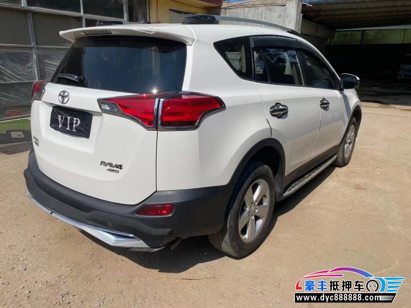 15年丰田RAV4荣放轿车抵押车出售