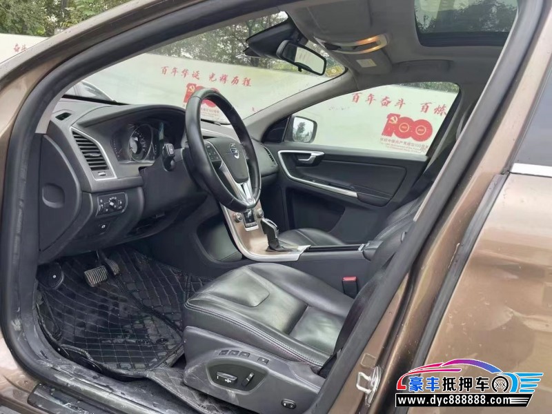 17年沃尔沃XC60(进口)轿车抵押车出售