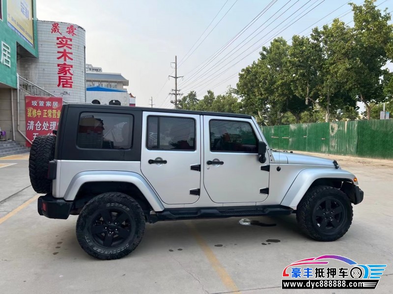 10年Jeep牧马人轿车抵押车出售