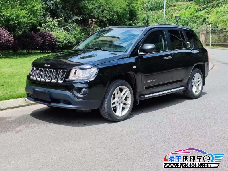 13年Jeep指南者轿车抵押车出售