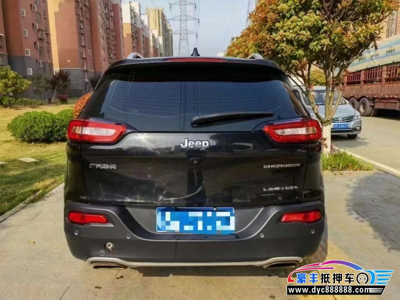 18年Jeep自由光SUV抵押车出售