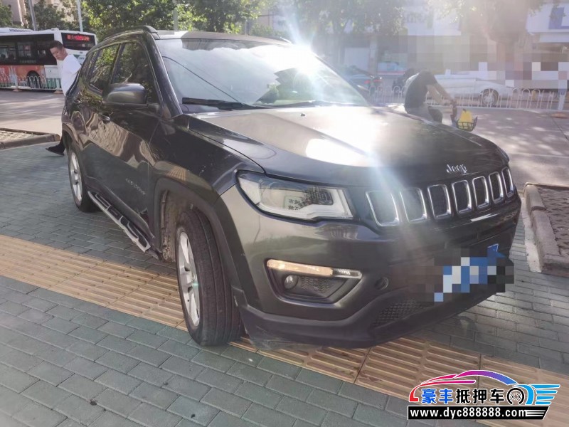 17年Jeep指南者轿车抵押车出售