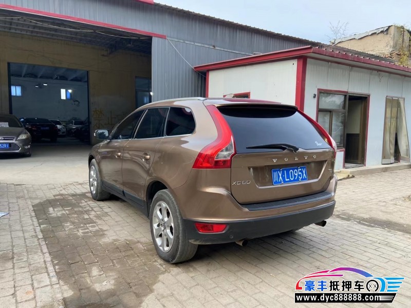 13年沃尔沃XC60轿车抵押车出售