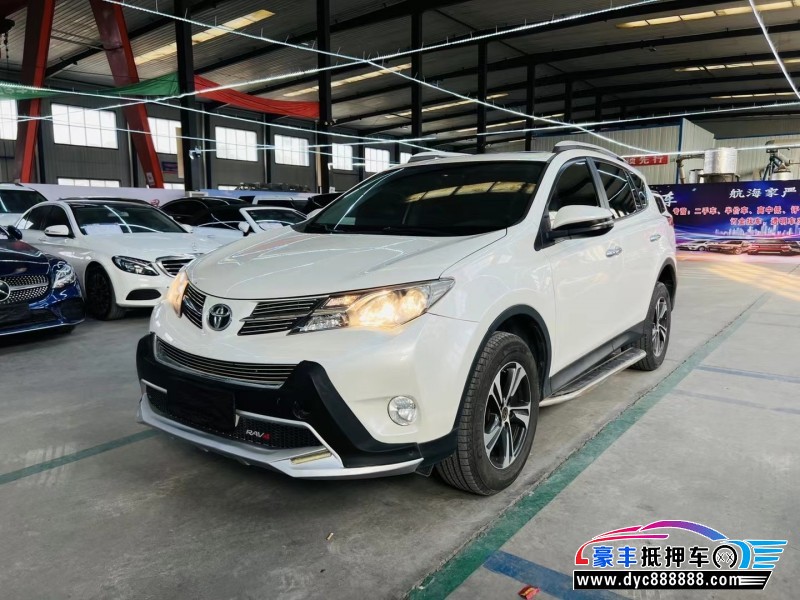 15年丰田RAV4轿车抵押车出售