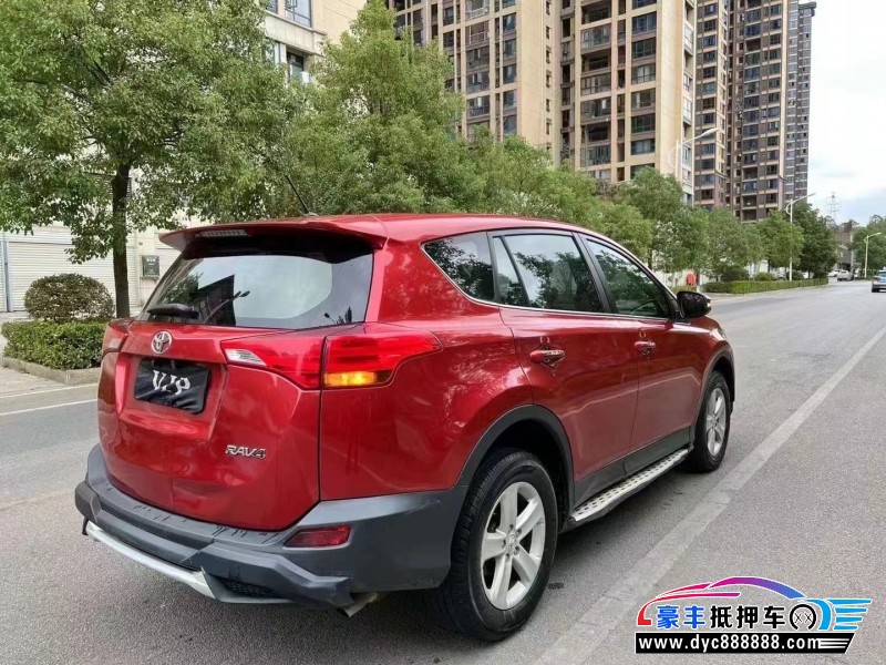 15年丰田RAV4轿车抵押车出售