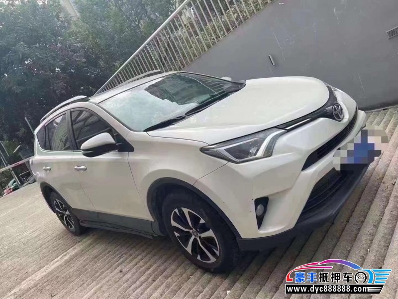 18年丰田RAV4轿车抵押车出售