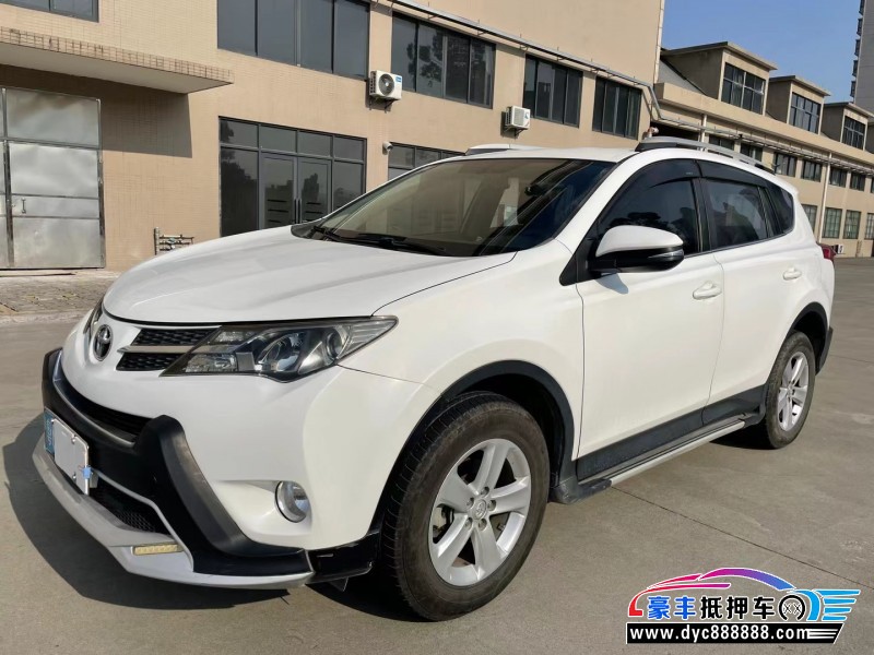 14年丰田RAV4荣放轿车抵押车出售