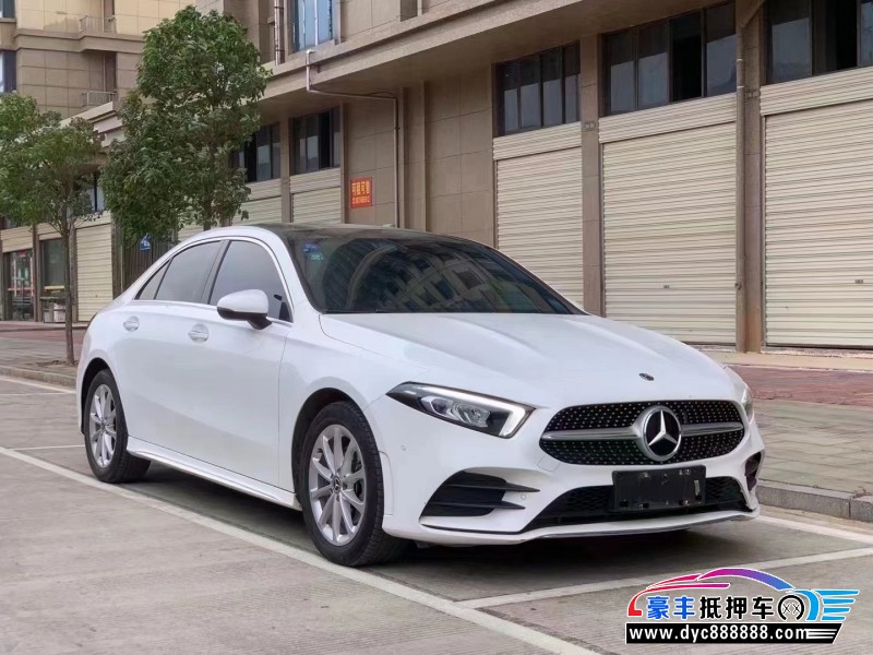 20年奔驰A轿车抵押车出售