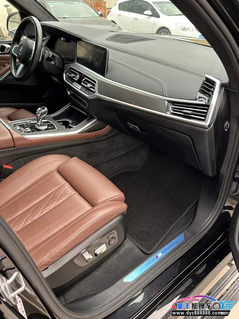 20年宝马X7轿车抵押车出售