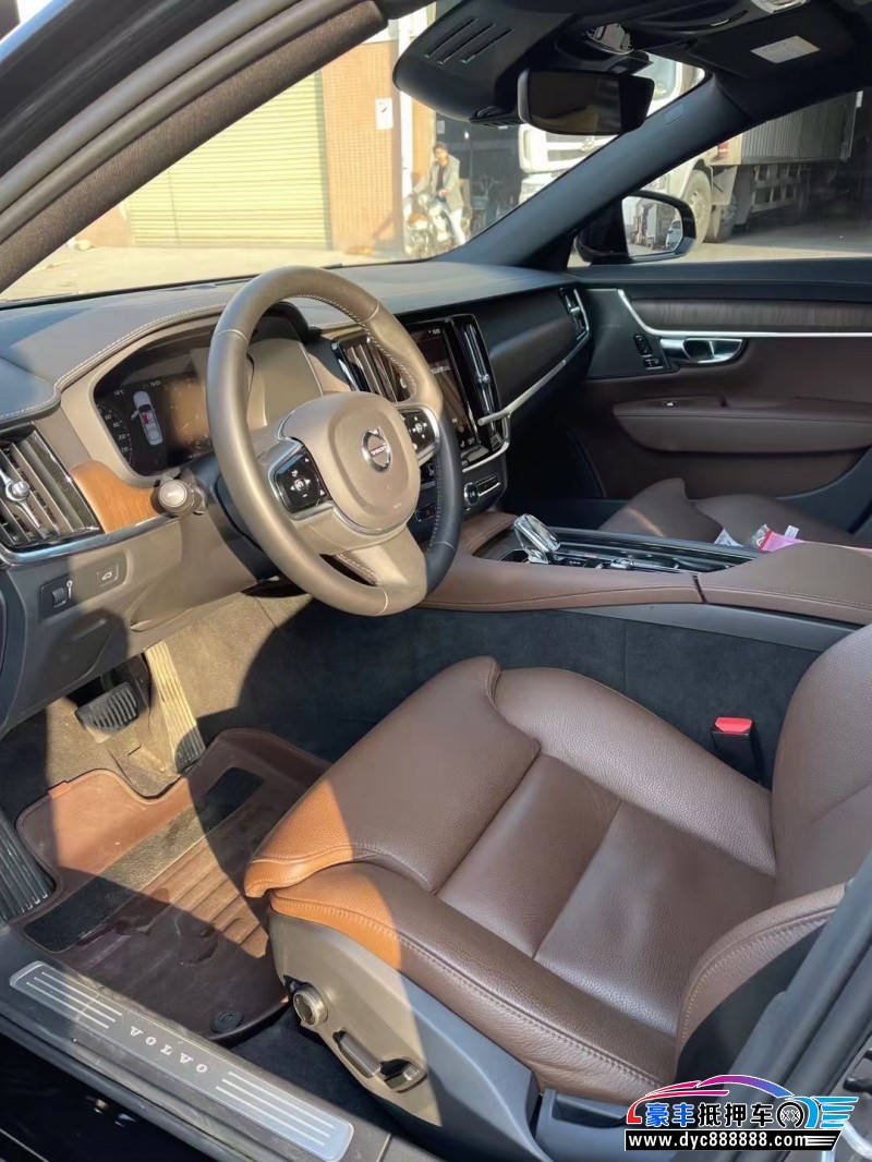 21年沃尔沃S90轿车抵押车出售