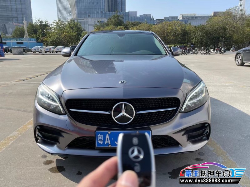 21年奔驰C轿车抵押车出售