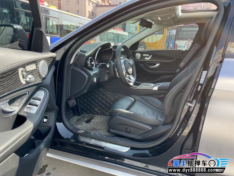 21年奔驰C轿车抵押车出售