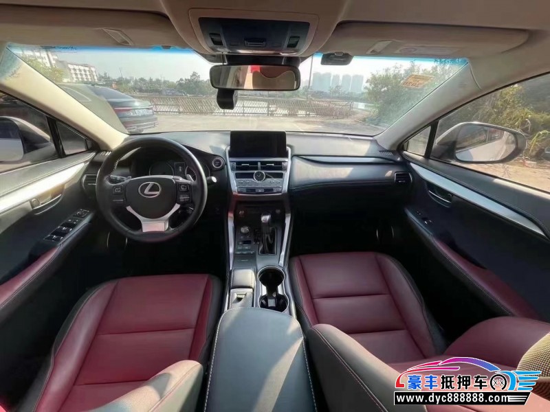 18年雷克萨斯NX轿车抵押车出售