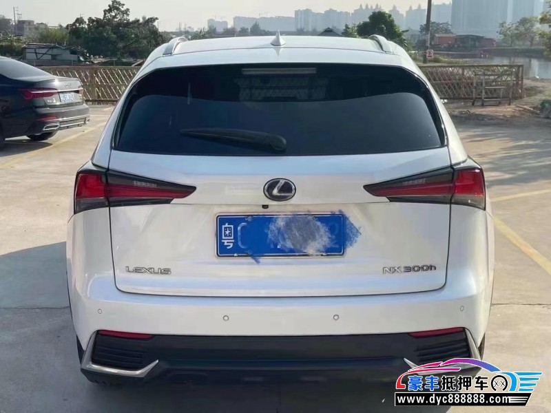 18年雷克萨斯NX轿车抵押车出售