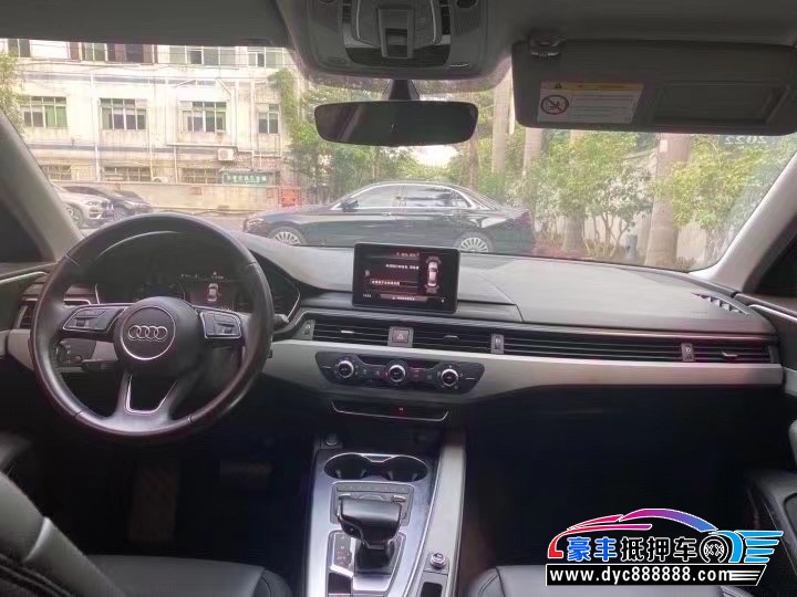 19年奥迪A4轿车抵押车出售