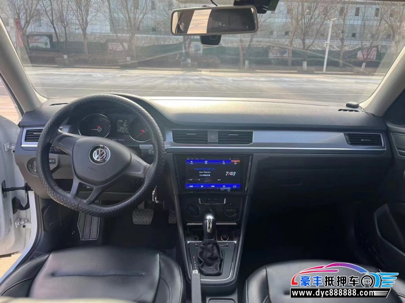 20年大众宝来轿车抵押车出售