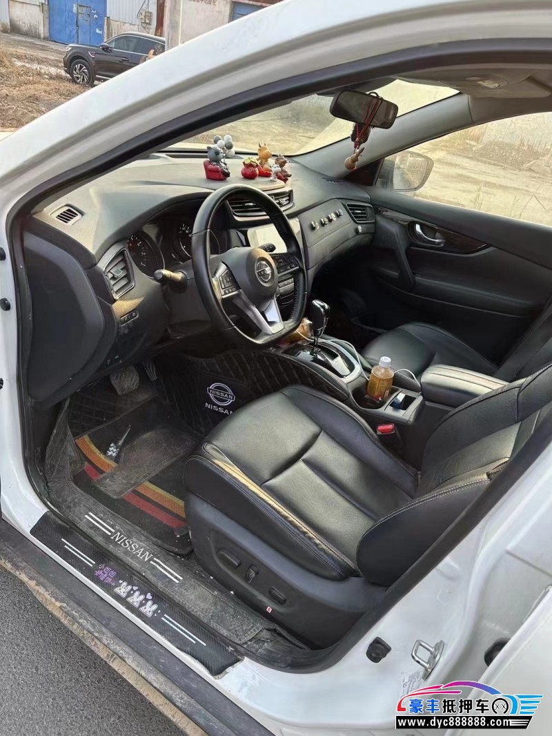 21年日产奇骏轿车抵押车出售