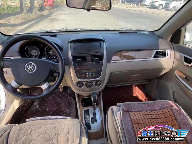 16年别克凯越轿车抵押车出售