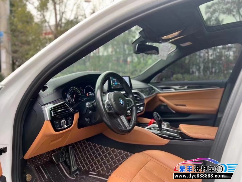 18年宝马5系轿车抵押车出售