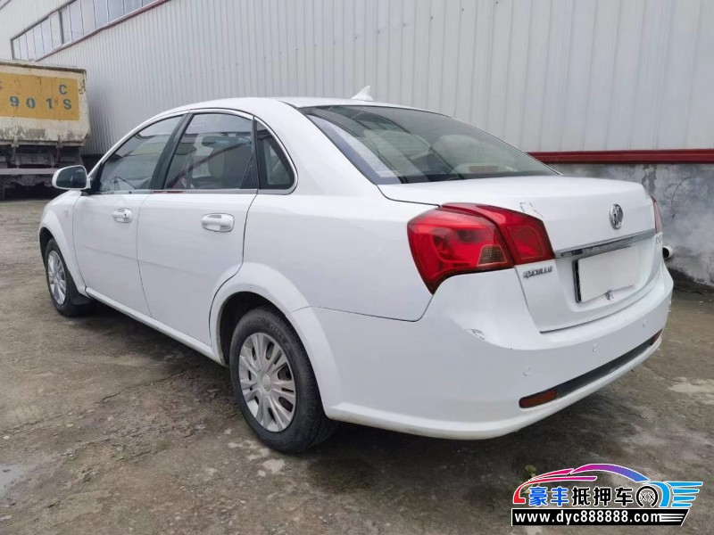 16年别克凯越轿车抵押车出售