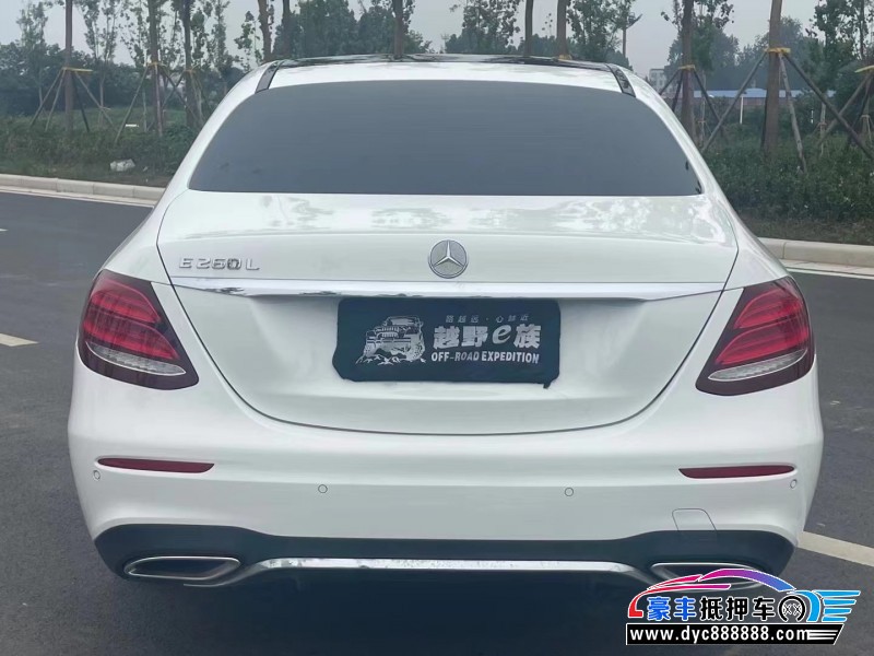 20年奔驰E轿车抵押车出售