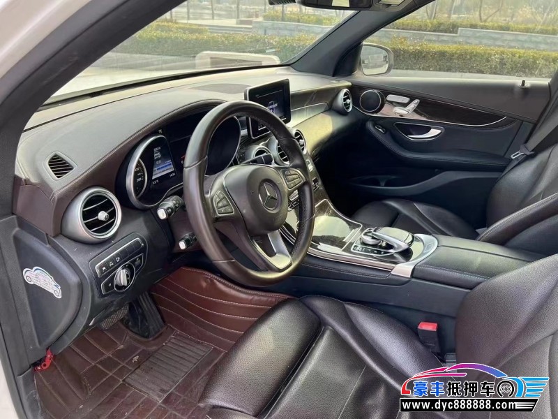 17年奔驰GLCSUV抵押车出售