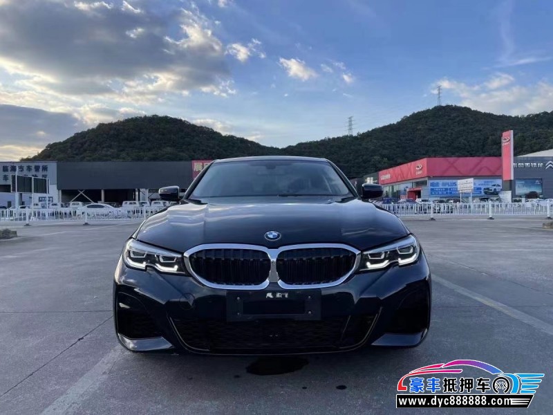 21年宝马3系轿车抵押车出售