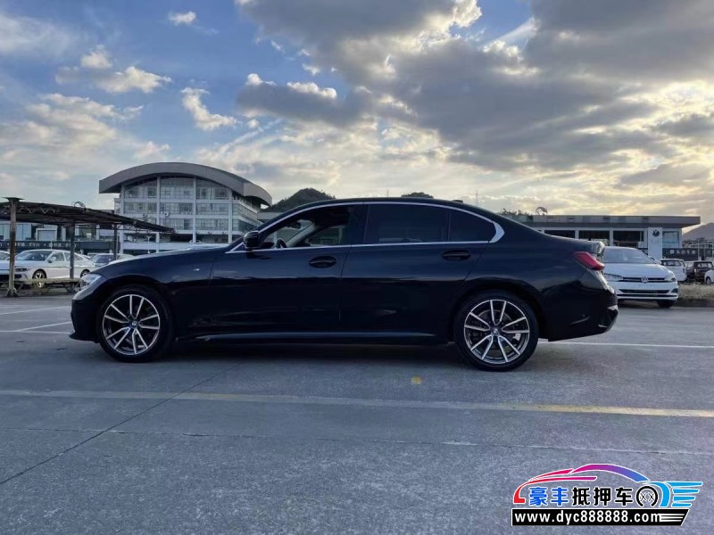 21年宝马3系轿车抵押车出售