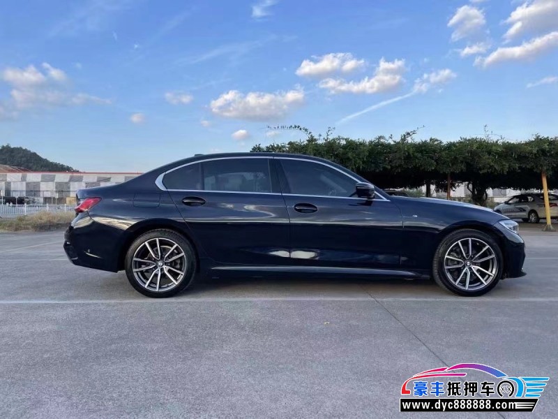 21年宝马3系轿车抵押车出售