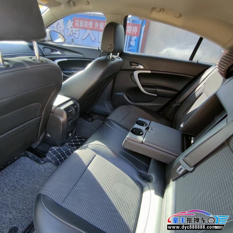 16年别克君威轿车抵押车出售