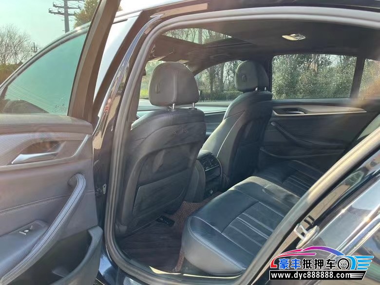 18年宝马5系轿车抵押车出售