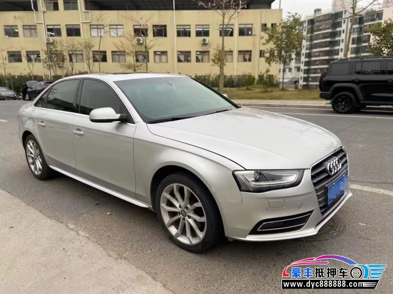 12年奥迪A4轿车抵押车出售