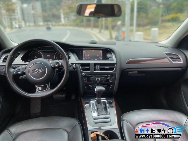 12年奥迪A4轿车抵押车出售