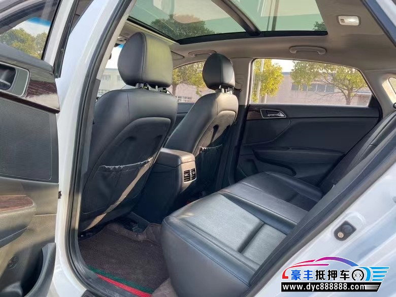 17年现代名图轿车抵押车出售