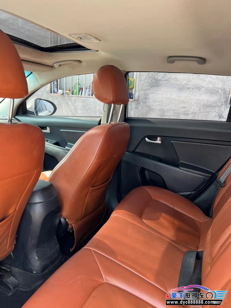 15年起亚智跑轿车抵押车出售