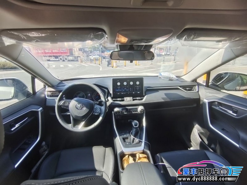 21年丰田威兰达轿车抵押车出售