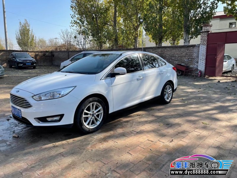 17年福特福克斯轿车抵押车出售