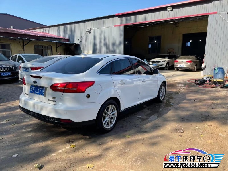 17年福特福克斯轿车抵押车出售