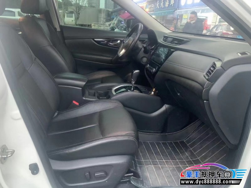 20年日产奇骏SUV抵押车出售