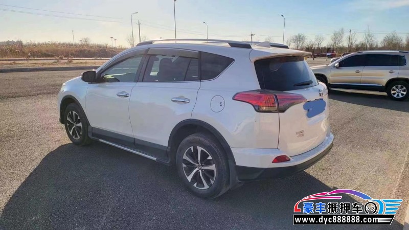 18年丰田RAV4轿车抵押车出售