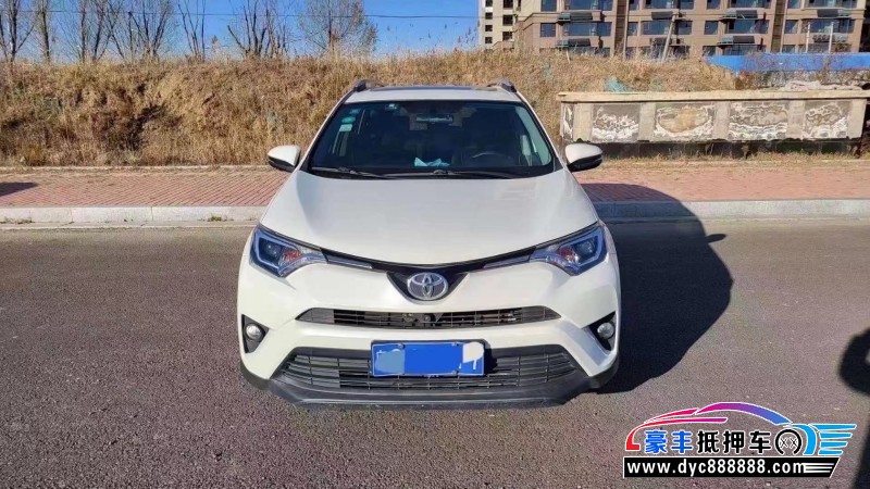 18年丰田RAV4轿车抵押车出售